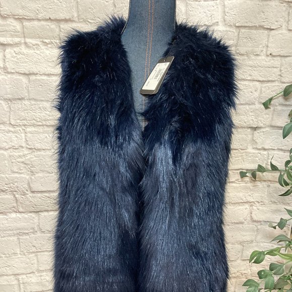 A/X Armani Exchange Dark Blue Faux Fur Women Vest Size S NWT - Picture 4 of 9
